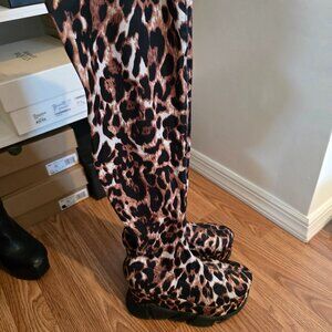 Leopard knee boots